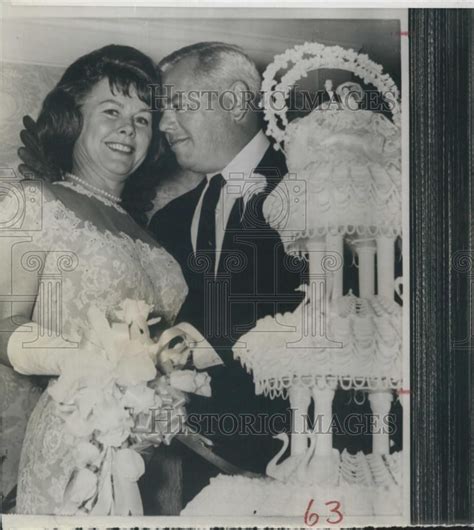 Famousfix Photo Desi Arnaz And Edith Mack Hirsch Celebrity Wedding Photos Nostalgic Wedding