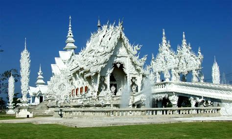 day-tour-from-chiang-mai-chiang-rai-white-temple-kkday-com