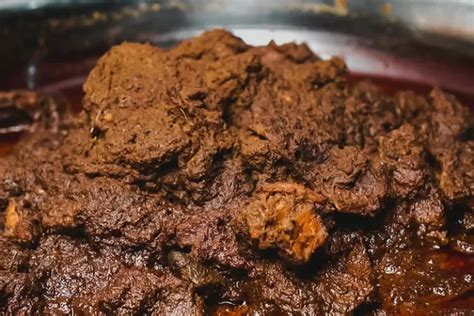 Penjual Rendang Babi Akhirnya Dilaporkan Oleh Ikatan Keluarga Minang