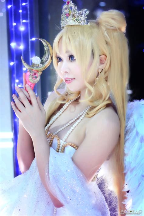 koyuki yukihime ~ koyuki ~ queen serenity cosplay photo cure worldcosplay