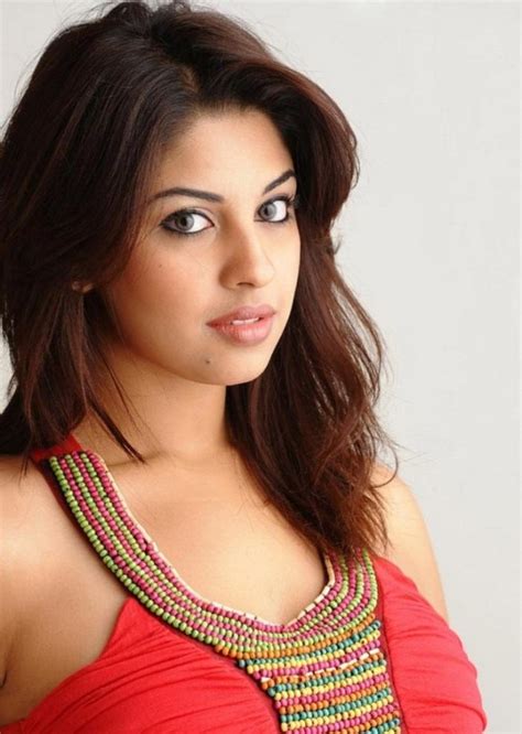 Muzak The One And Only Richa Gangopadhyay Photoshoot