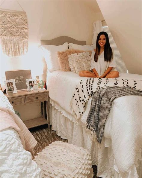 10 College Dorm Room Essentials Every Girl Needs College Dorm Room