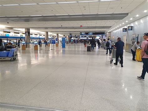 Mia Miami Airport Guide Terminal Map Airport Guide Lounges Bars