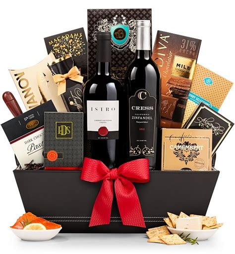 Box gift basket ideas for men's birthdays. Gift Baskets for Women - Wallpapers, Pics, Photos and ...