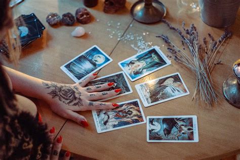 How Do Tarot Cards Work A Guide On The Important Things To Know