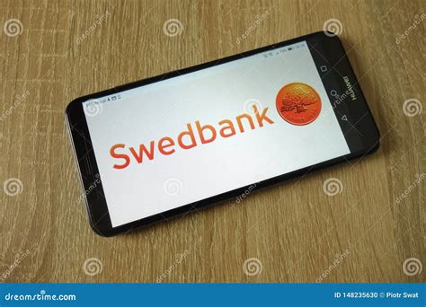 Logotipo De Swedbank Ab Exhibido En Smartphone Imagen Editorial