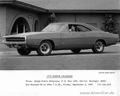 Americar History Der Dodge Charger Americarde Blickt Auf Die