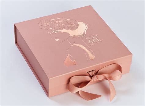 Add a personal touch to your gift box and ask about our custom options. Rose Gold Luxury Gift Boxes and Photography Packaging ...