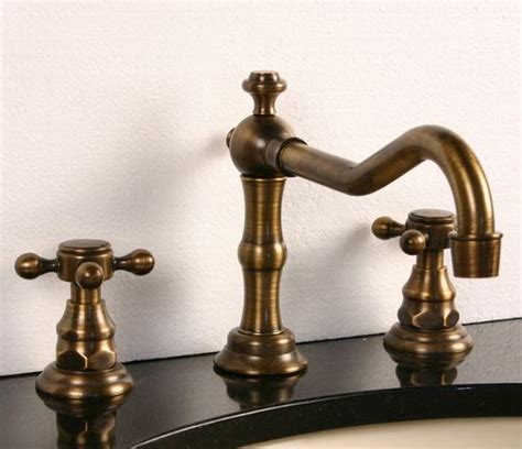 Antique brass bathroom basin faucet widespread 3 hole 2 handle mixer tap tan073. Heritage 2 Widespread Bathroom Faucet - Antique Brass ...