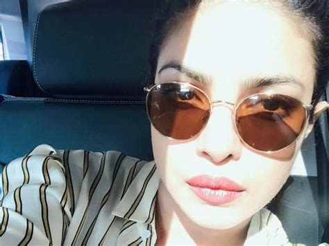 Priyanka Chopra Looks Picture Perfect In This Sun Kissed Selfie