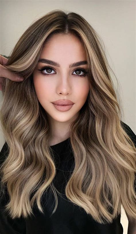 39 best autumn hair colours and styles for 2021 dark choco with beige blonde blends