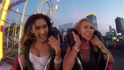 Girls Flashing On Rollercoaster Porn Sex Photos