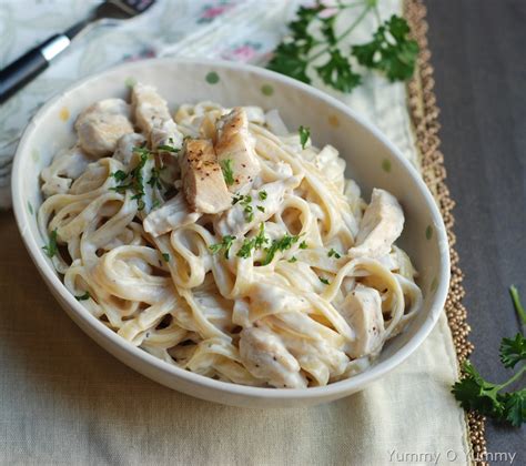 This creamy southwest chicken linguine pasta dish is loaded with grilled chicken, mushrooms and green onion. Chicken Alfredo Pasta | Yummy O Yummy