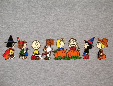 Peanuts Gang Halloween T Shirt 2xl Size Available