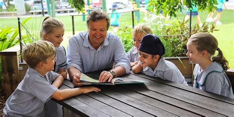 Students At Matthew Flinders Launch New Childrens Book On The Sunshine
