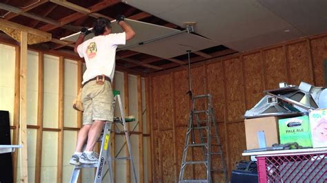 We recommend you to use 5/8″ thick drywall for the ceiling. One man drywall installation on ceiling 2.0 - YouTube