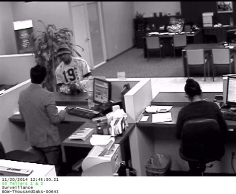 Police Seek Publics Help In Identifying Bank Robbery Suspect