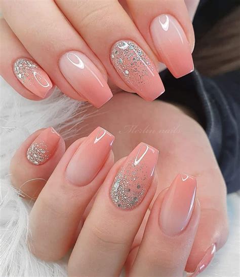 45 Cheerful Peach And Coral Nails To Brighten Your Spring And Summer Mani