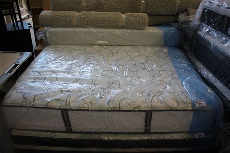 Masterpiece sleep products is a mattress line that was produced by serta. QUEEN SIZE SERTA MASTERPIECE MATTRESS - Able Auctions