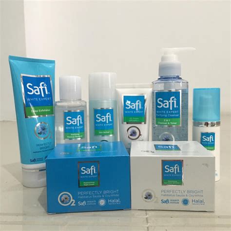 Produk pemutih kulit ini pun amat beragam mulai dari krim wajah, lotion tubuh, serum, emulsi hingga suplemen dan juga obat pemutih. 9 Rangkaian Produk Safi Untuk Memutihkan Wajah ...