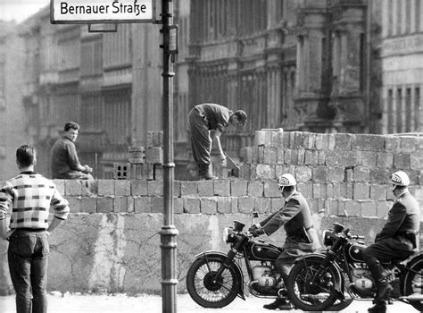 Die zentrale gedenkveranstaltung zum 60. Mauerbau vor 54 Jahren: "Eine ganze Bevölkerung wird ins ...