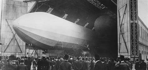 29 Janvier 1916 Un Zeppelin Allemand Bombarde Paris Nima Reja