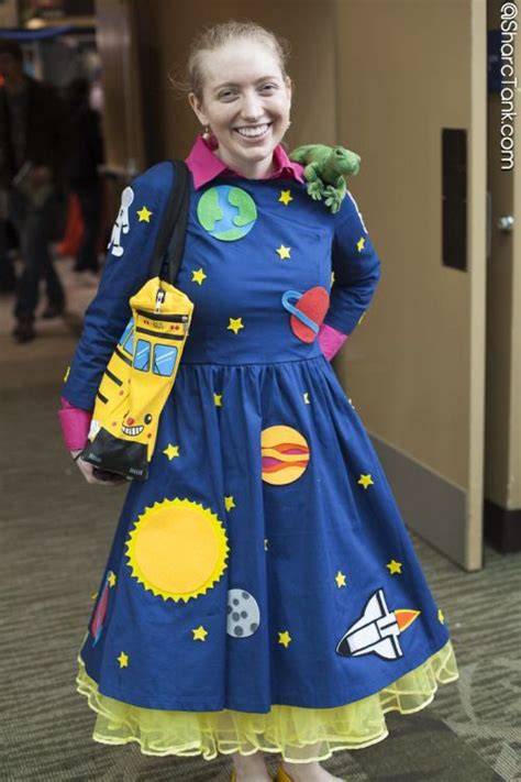Ms Frizzle Costume Inspiration Easy Halloween Costumes Mrs Frizzle