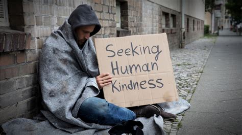 00:47:57 l think l'm hungry. Helping the Homeless is an Art · Giving Compass