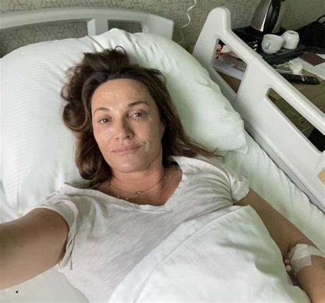 Sarah Parish Rushed To Hospital After Fracturing Her Spine