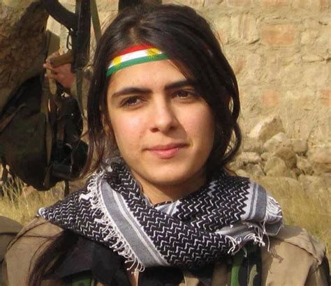 Kurdish Girls Got The Beauty And Strength To Fight Shoulder To Shoulder Beside Kurdish Man Frau