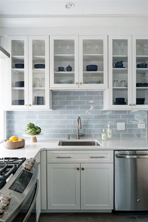 25 Elegant Subway Tile Backsplashes For Your Kitchen Shelterness