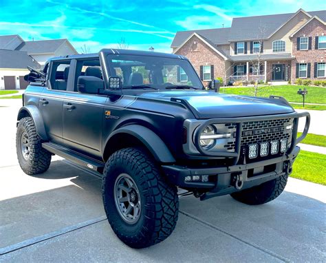 Stealth Bronco Build With Custom Grill Guard 37s 25 Lift Icon
