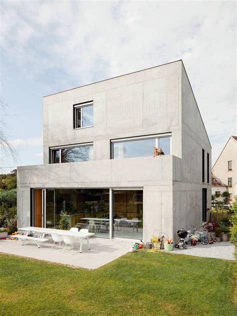 Freestanding Concrete House In Near Brussels Ism Architecten