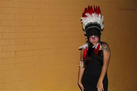 Diy Native American Queen Costume Costume Yeti