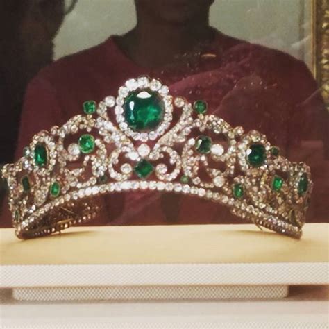 The Duchess Of Angoulemes Emerald Tiara Tiara Crown Jewelry Jewelry