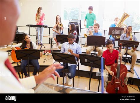 High School Music Class Pupils Hi Res Stock Photography And Images Alamy