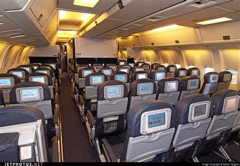 Bearing in mind this was a 9hour flight, we were offered soft drinks once, both ways. SE-RFS | Boeing 767-304(ER) | TUIfly Nordic | Stefan ...