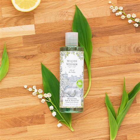 Lily Of The Valley Moisturising Bath And Shower Gel Woods Of Windsor