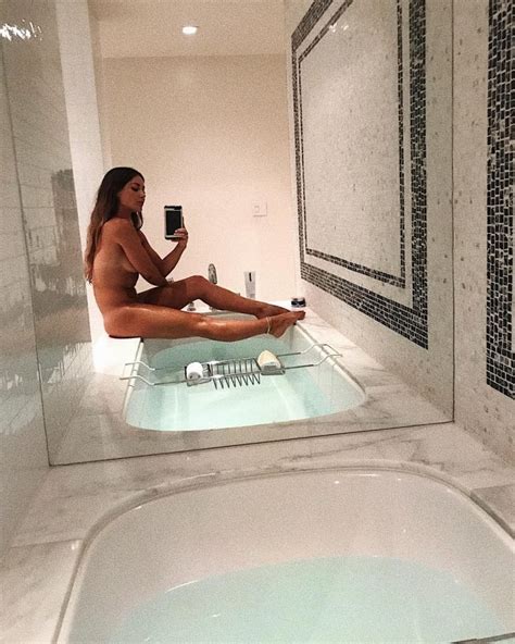 Louise Thompson Topless TheFappening