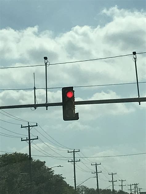 Half Of The Traffic Light Melted By The Heat Rtexas