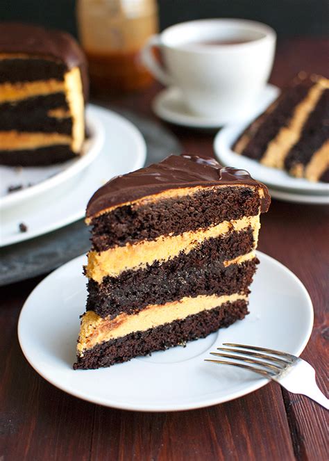 Chocolate butter frosting for choc choc cake. Rustic-Looking Dark Chocolate Cake with Pumpkin ...