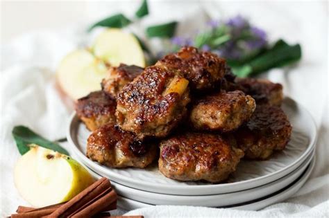 Chicken & apple sausage sub: Paleo Maple Apple Chicken Breakfast Sausages | Recipes to ...