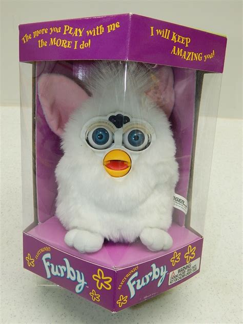 Furby 1998 Original 1st Gen White Snowball 70 800 New In Box Rare Sng