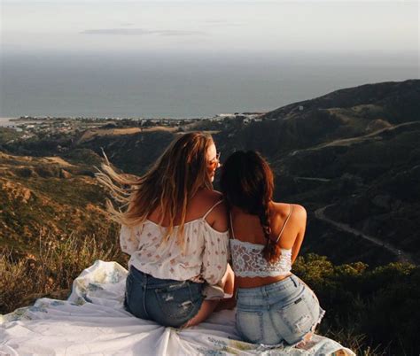 11 Reasons Why Youll Love Traveling With Your Best Friend