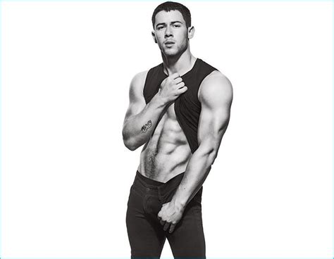 Nick Jonas Flashes His Six Pack For Men S Fitness Cover The Fashionisto