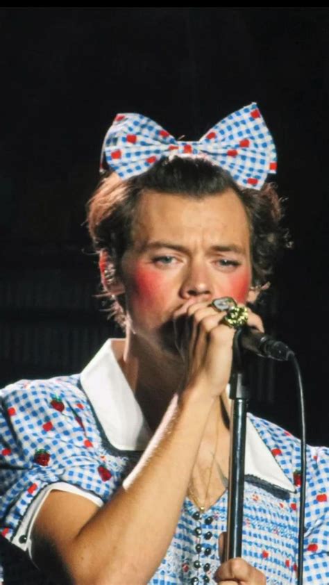 Harryween Harry Styles Love On Tour New York Halloween Harry Styles One Direction Outfit