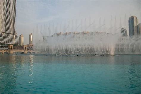 Dubai Fountain Show And Burj Lake Ride By Traditional Boat Getyourguide