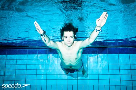 Underwater Men Bulging Barefaced Underwater