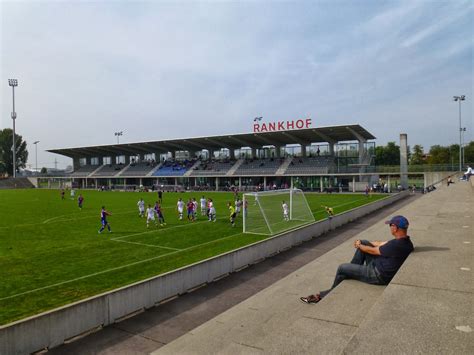 Tauche ein in die prickelnde atmosphäre im. Extreme Football Tourism: SWITZERLAND: FC Basel (B)