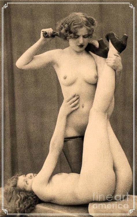 Digital Ode To Vintage Nude By Mb Digital Art By Esoterica Art Agency